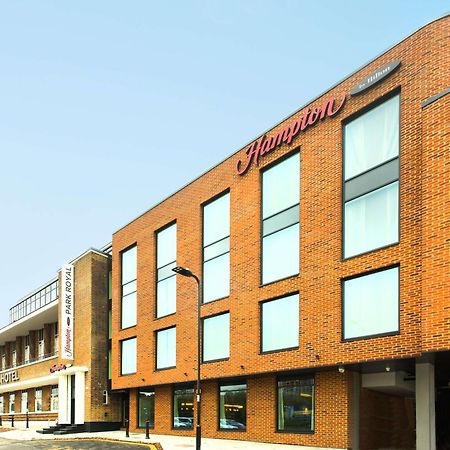 Готель Hampton By Hilton London Park Royal Екстер'єр фото