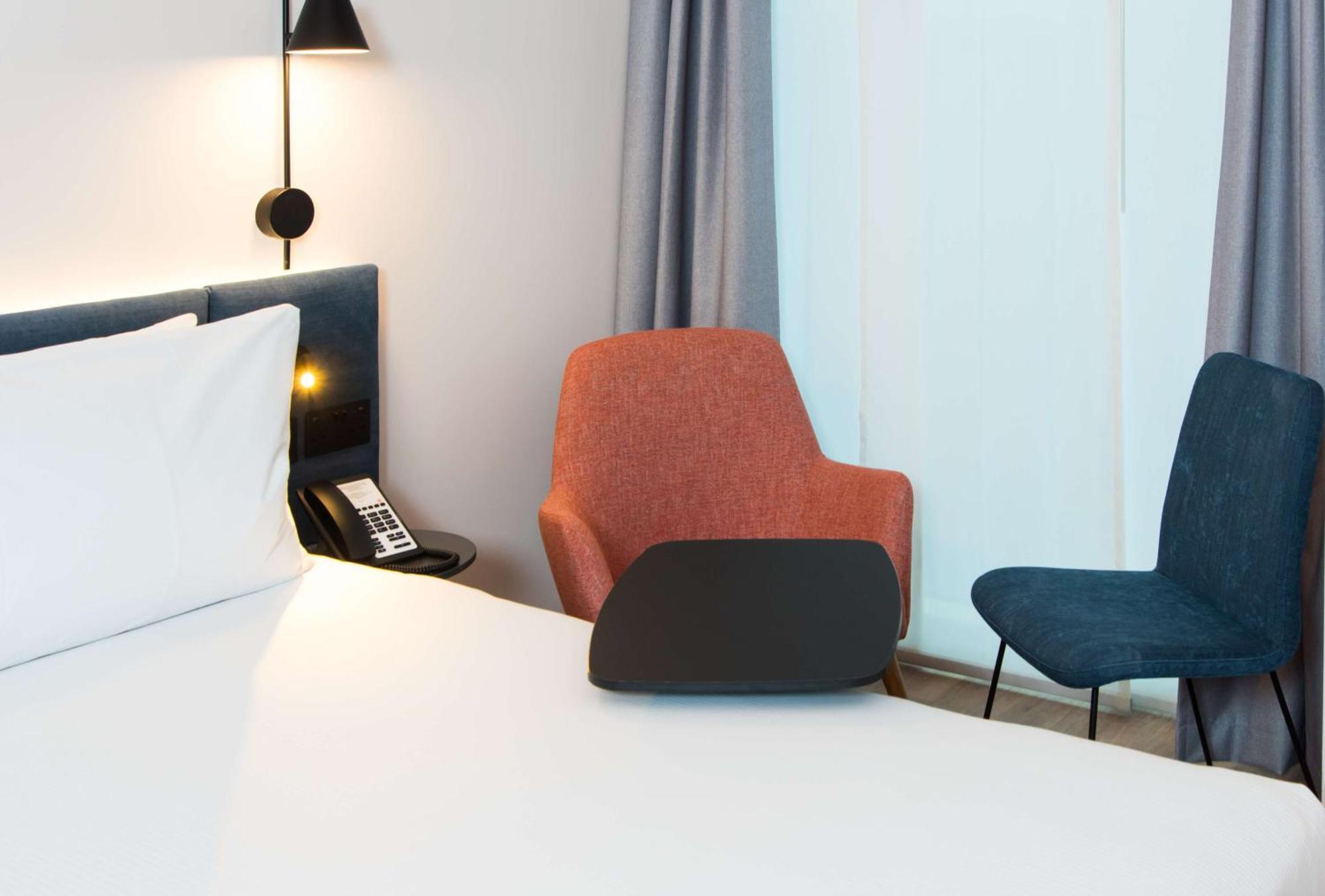 Готель Hampton By Hilton London Park Royal Екстер'єр фото