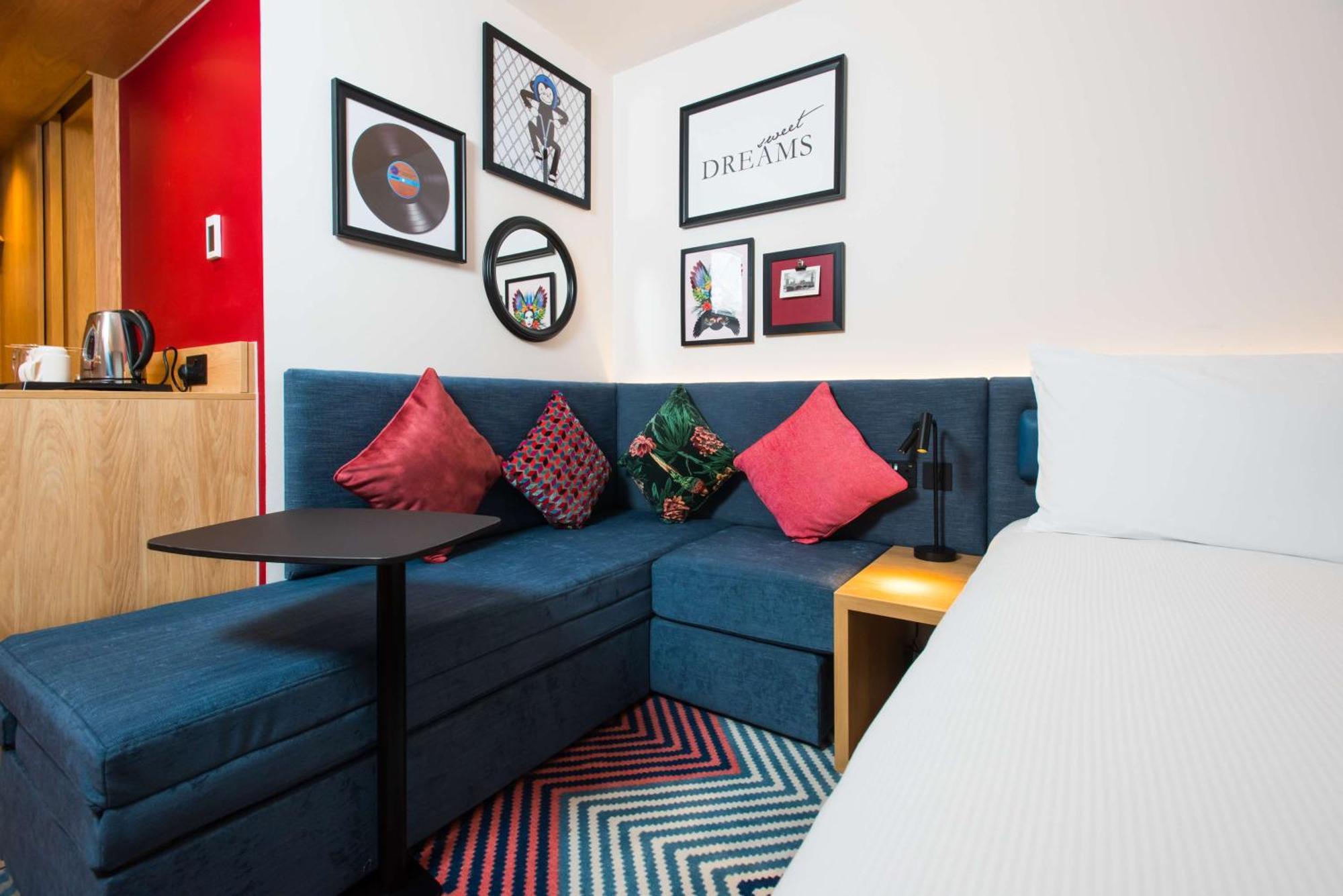 Готель Hampton By Hilton London Park Royal Екстер'єр фото