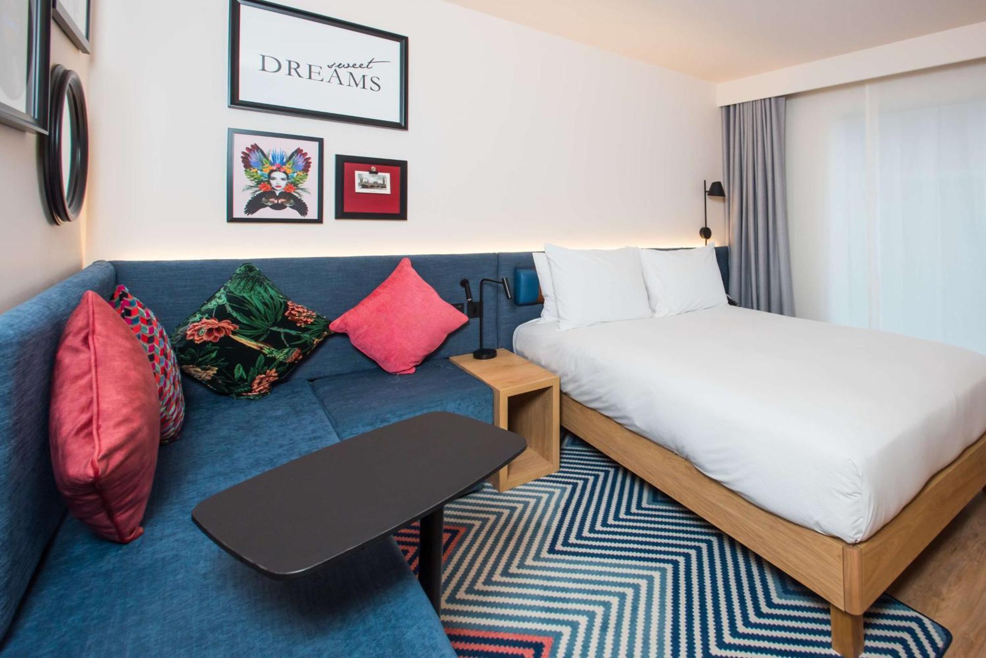 Готель Hampton By Hilton London Park Royal Екстер'єр фото