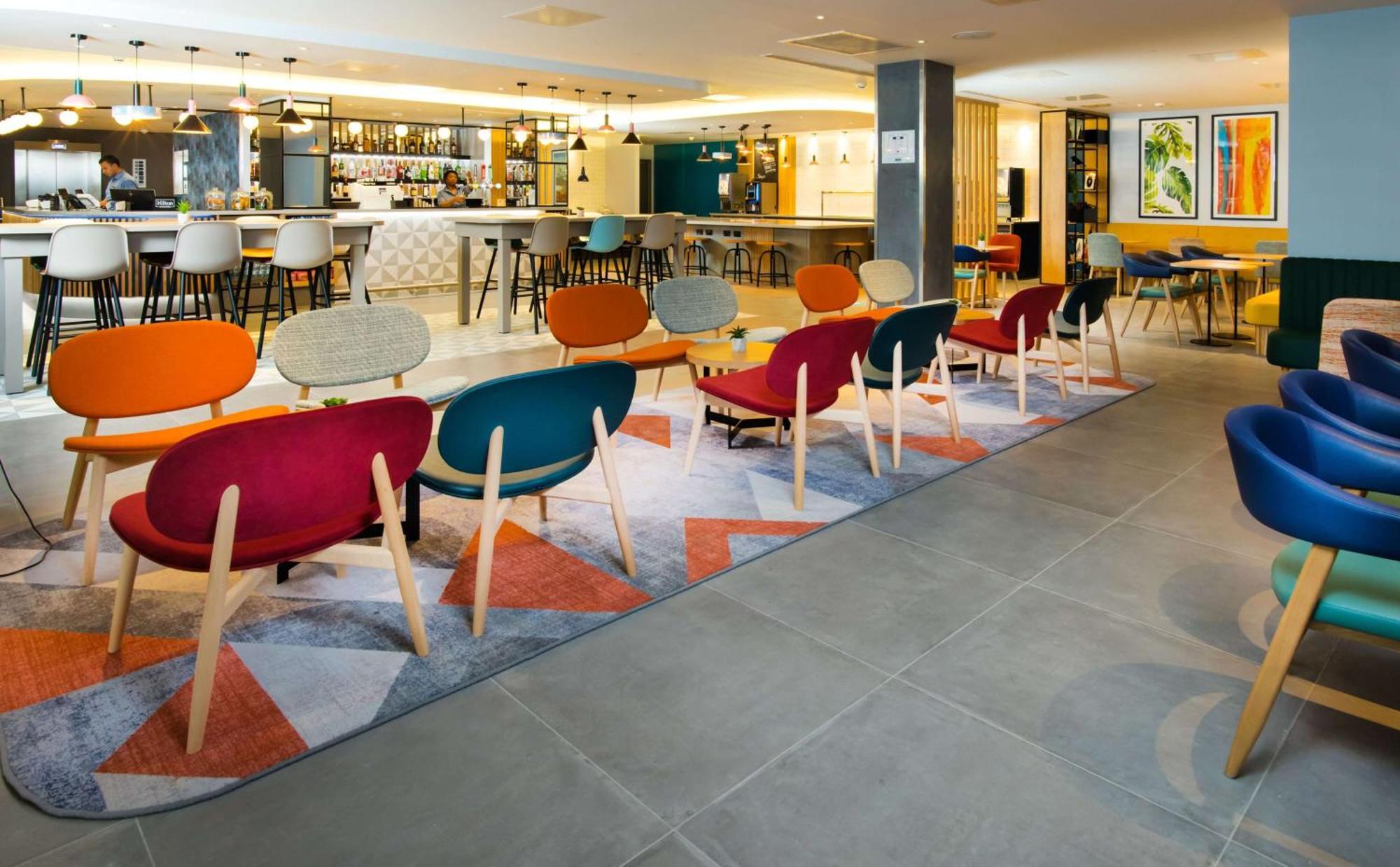 Готель Hampton By Hilton London Park Royal Екстер'єр фото
