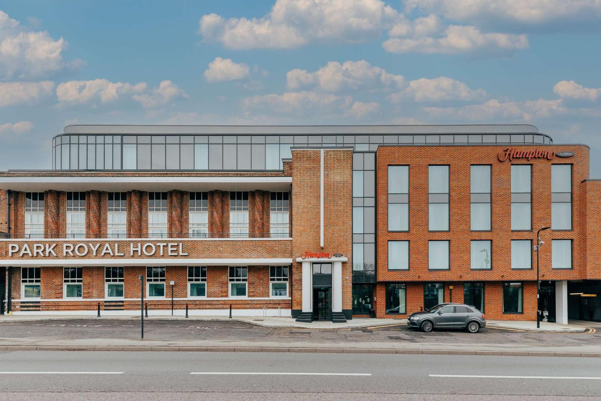 Готель Hampton By Hilton London Park Royal Екстер'єр фото